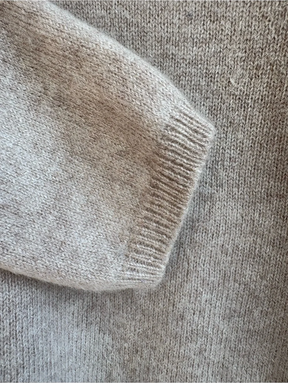 Lord & Taylor Women's V-Neck Cashmere Sweater Beige Minimalist Quiet Luxury